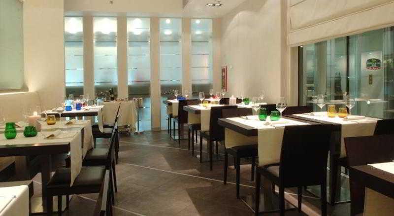 Courtyard By Marriott Venice Airport Tessera Bagian luar foto