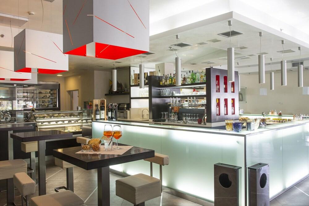 Courtyard By Marriott Venice Airport Tessera Bagian luar foto